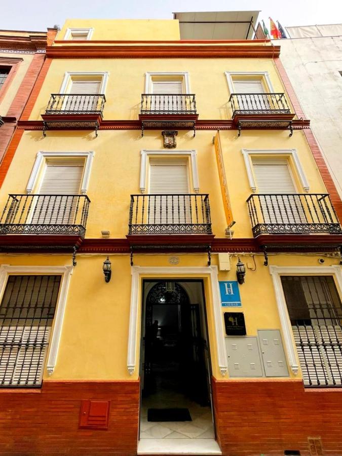 Hostal Paco'S Sevilla Eksteriør bilde The house of Cervantes in Madrid